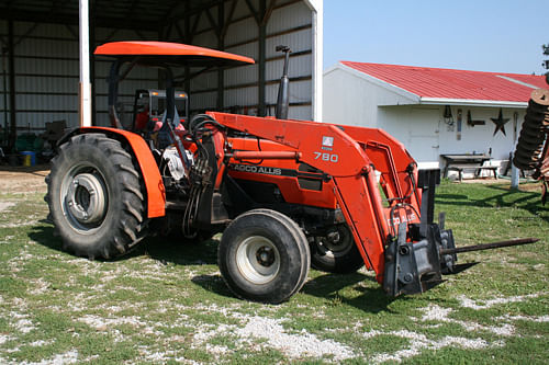 Surplus Farm Equipment - Schrader Real Estate and Auction Co - Land Auction  Marketing Experts. Nationwide