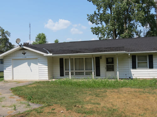 Lakefront Home With Back Lots Offered In 3 Tracts Schrader Real Estate And Auction Co Land Auction Marketing Experts Nationwide