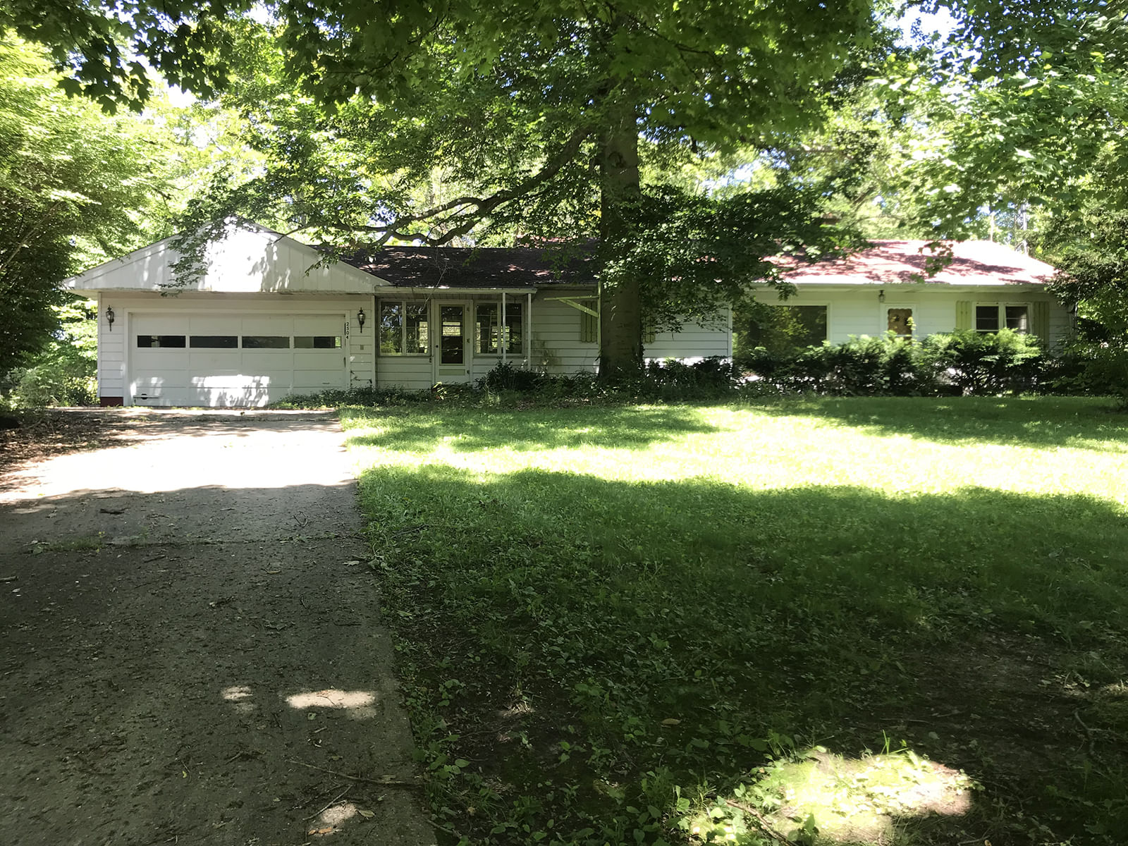 REAL ESTATE AUCTION ABSOLUTE ONLINE ONLY AUCTION IN WHITLEY COUNTY