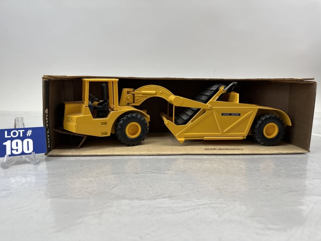 YARDSALE　ダルトン■3COMPARTMENT BIN 54 PERSONAL PROPERTY AUCTION - TIMED ONLINE ONLY PERSONAL