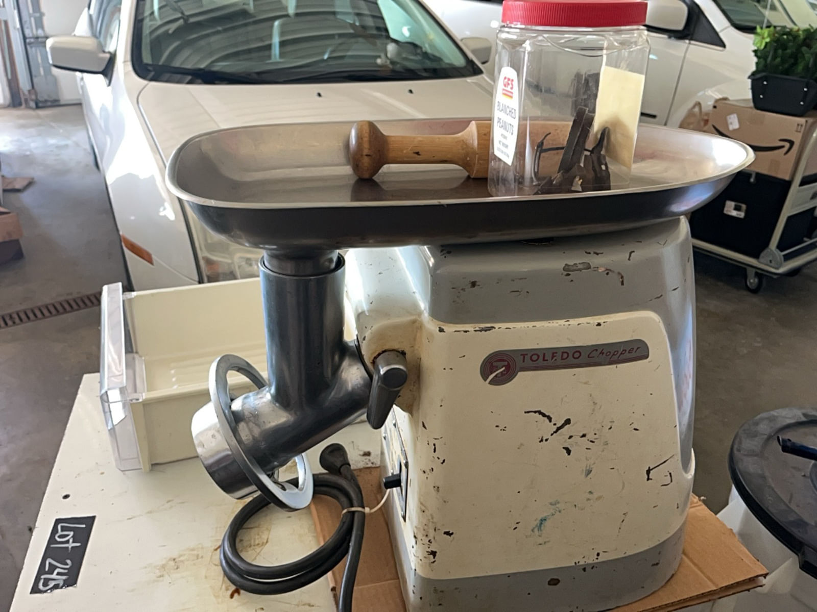 YARDSALE　ダルトン■3COMPARTMENT BIN 54 PERSONAL PROPERTY AUCTION - TIMED ONLINE ONLY PERSONAL