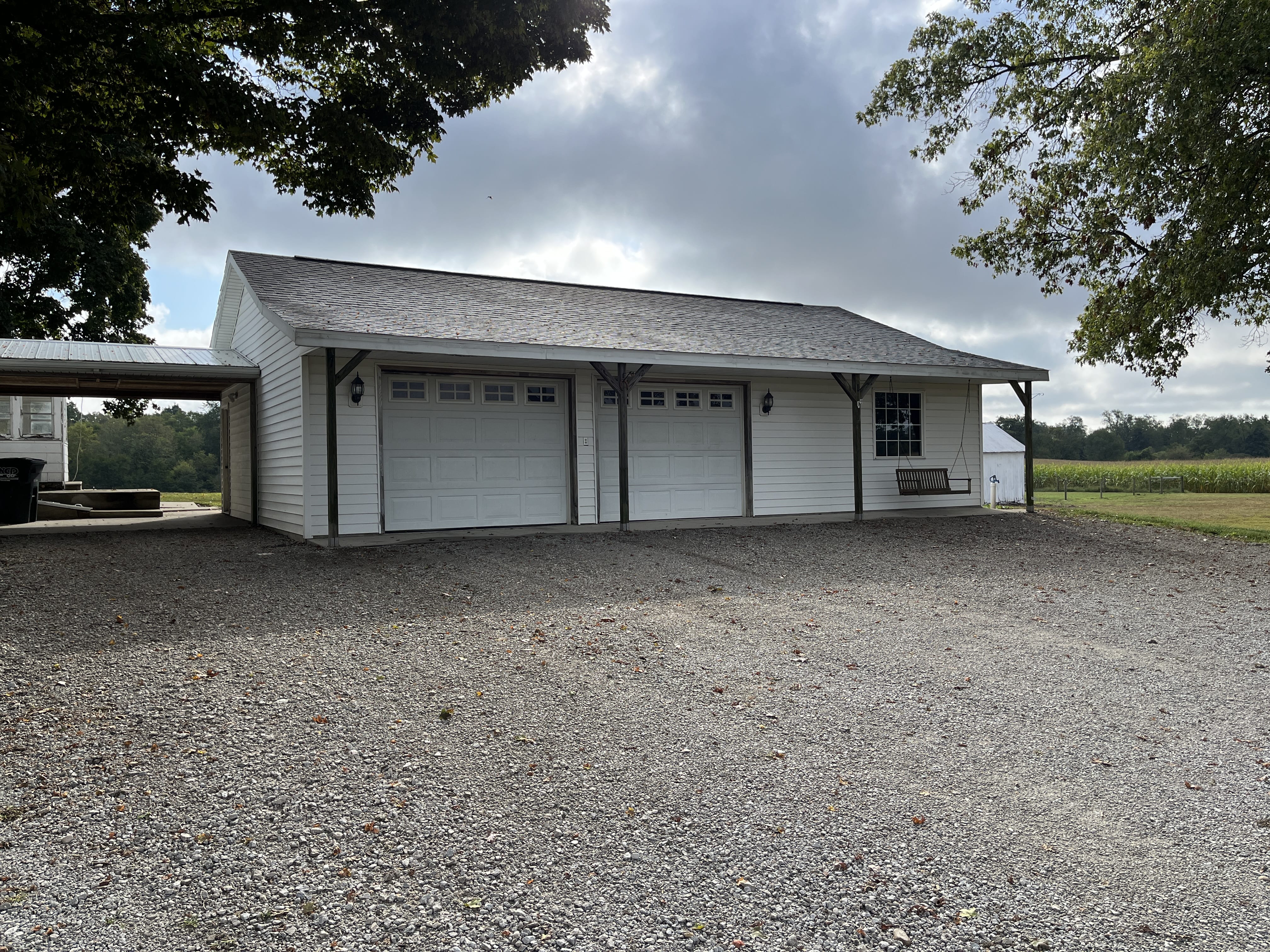 REAL ESTATE AUCTION - REAL ESTATE AUCTION - 5+/- ACRES OFFERED IN